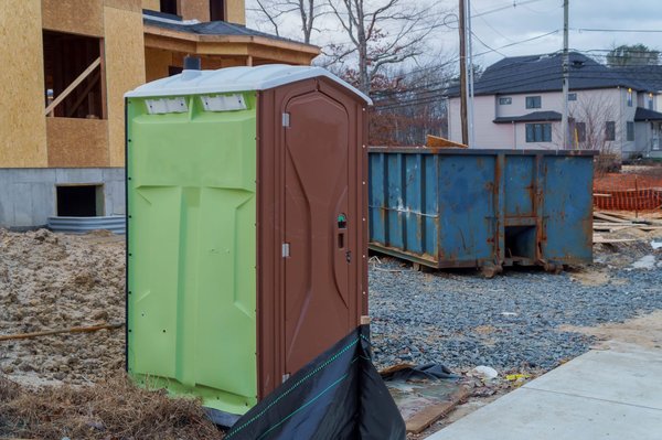 Quels sont les coûts associés à l'installation de toilettes sèches écologiques ?